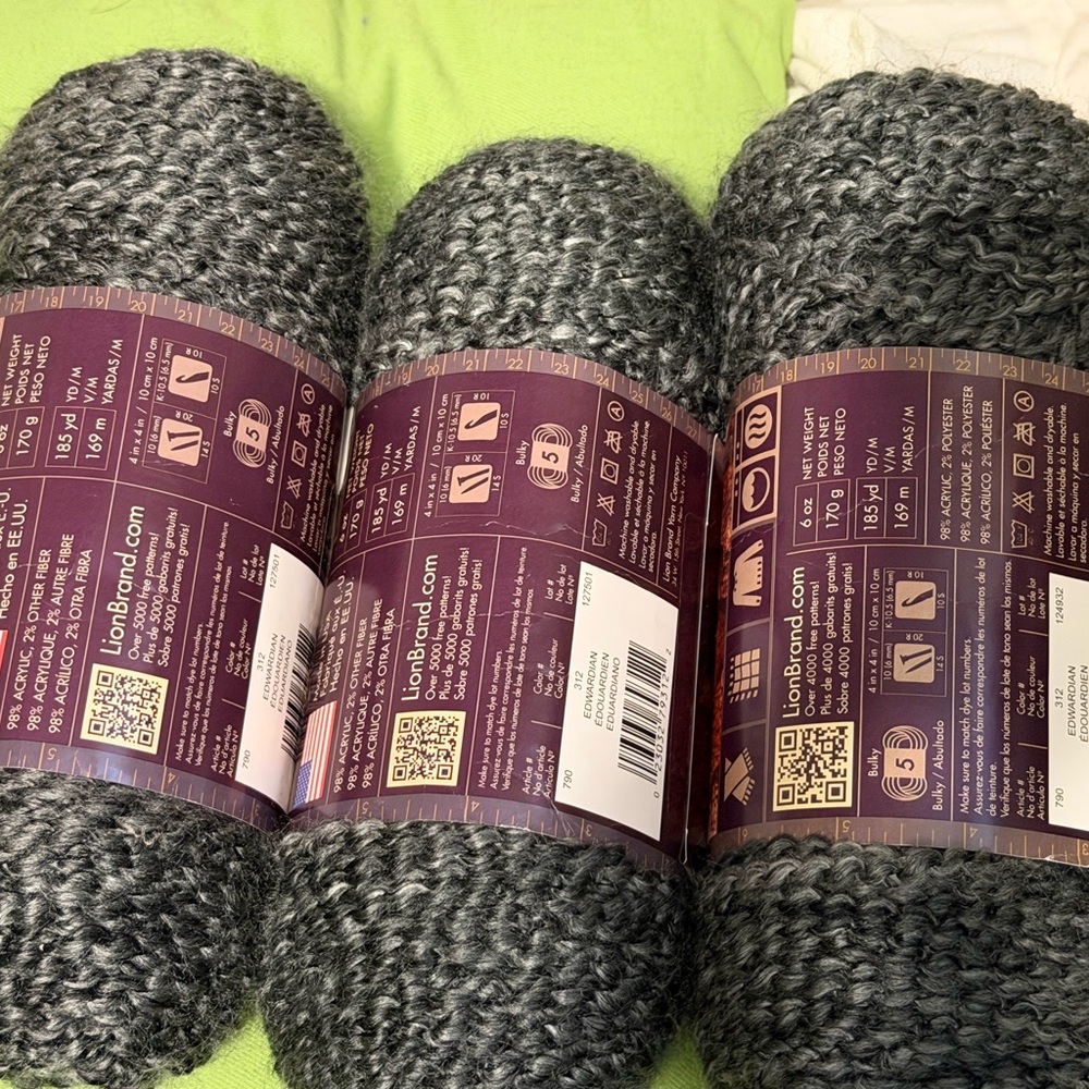 NEW Lion Brand HOMESPUN Yarn Edwardian Dark Grey #312; 6oz; 185yd; Lot Of 3 - Picture 2 of 2